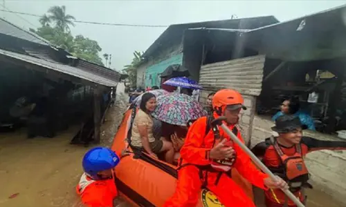 BNPB & Basarnas Siaga Penuh: Tiga Provinsi di Sumatera Dilanda Bencana